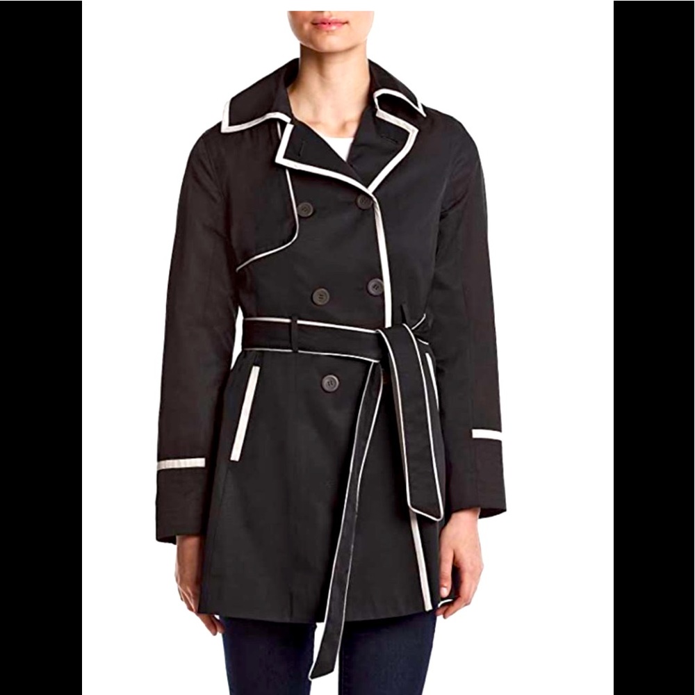 Betsey Johnson trench/rain coat
